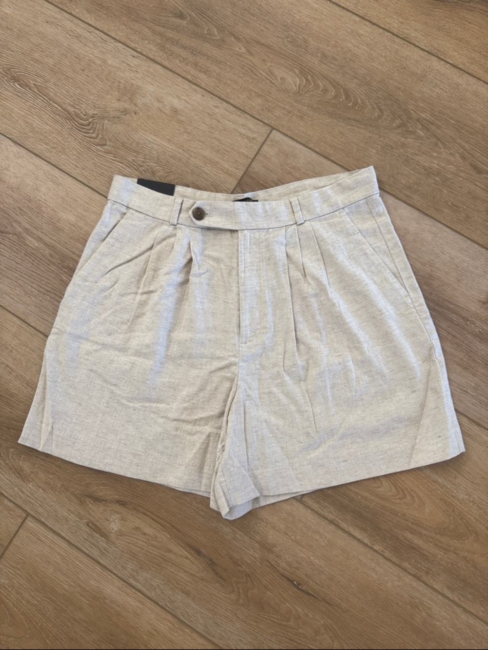 NWT Banana Republic Natural Beige Linen-Blend Shorts, Size 10